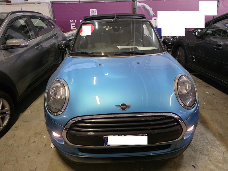 MINI Cabrio Cooper D — zdjęcie 7
