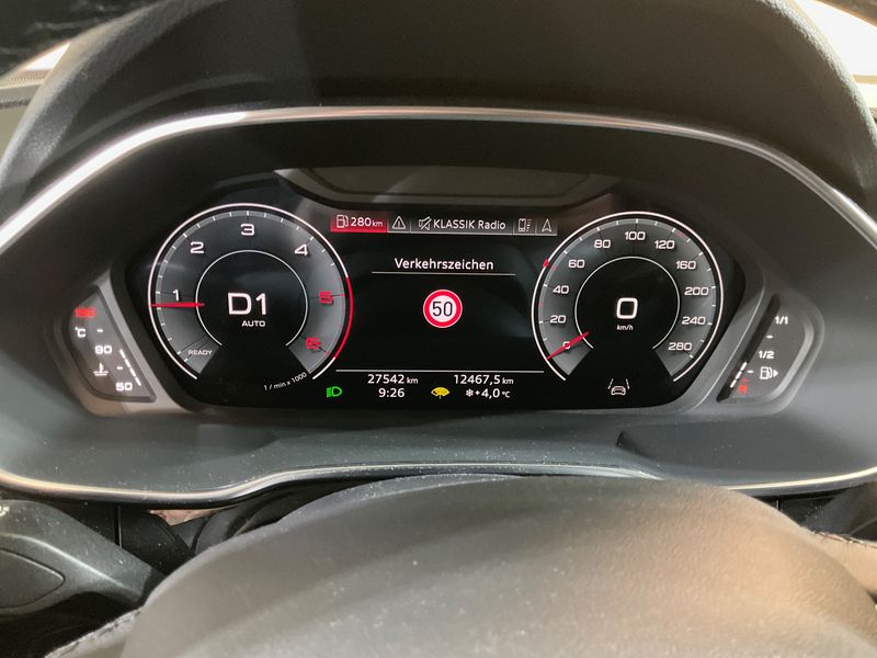Audi Q3 Sportback 35 TDI S line — zdjęcie 13