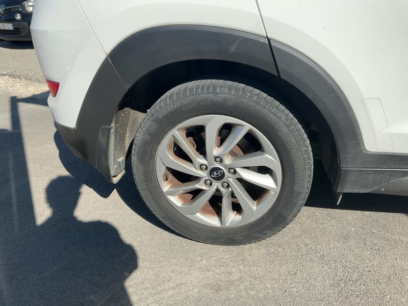 Hyundai Tucson 2.0 CRDi Style 4WD 2017 – снимка 9