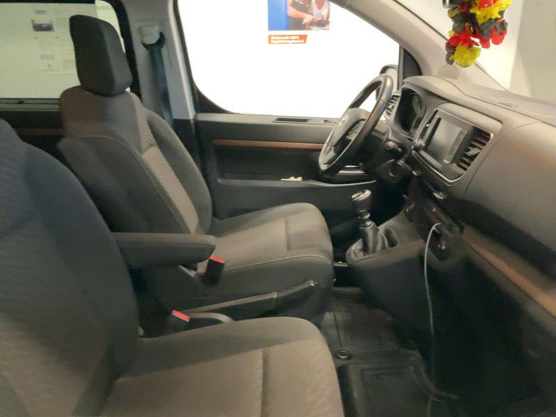 Toyota ProAce Verso 2.0 D-4D L2 Team D — zdjęcie 11