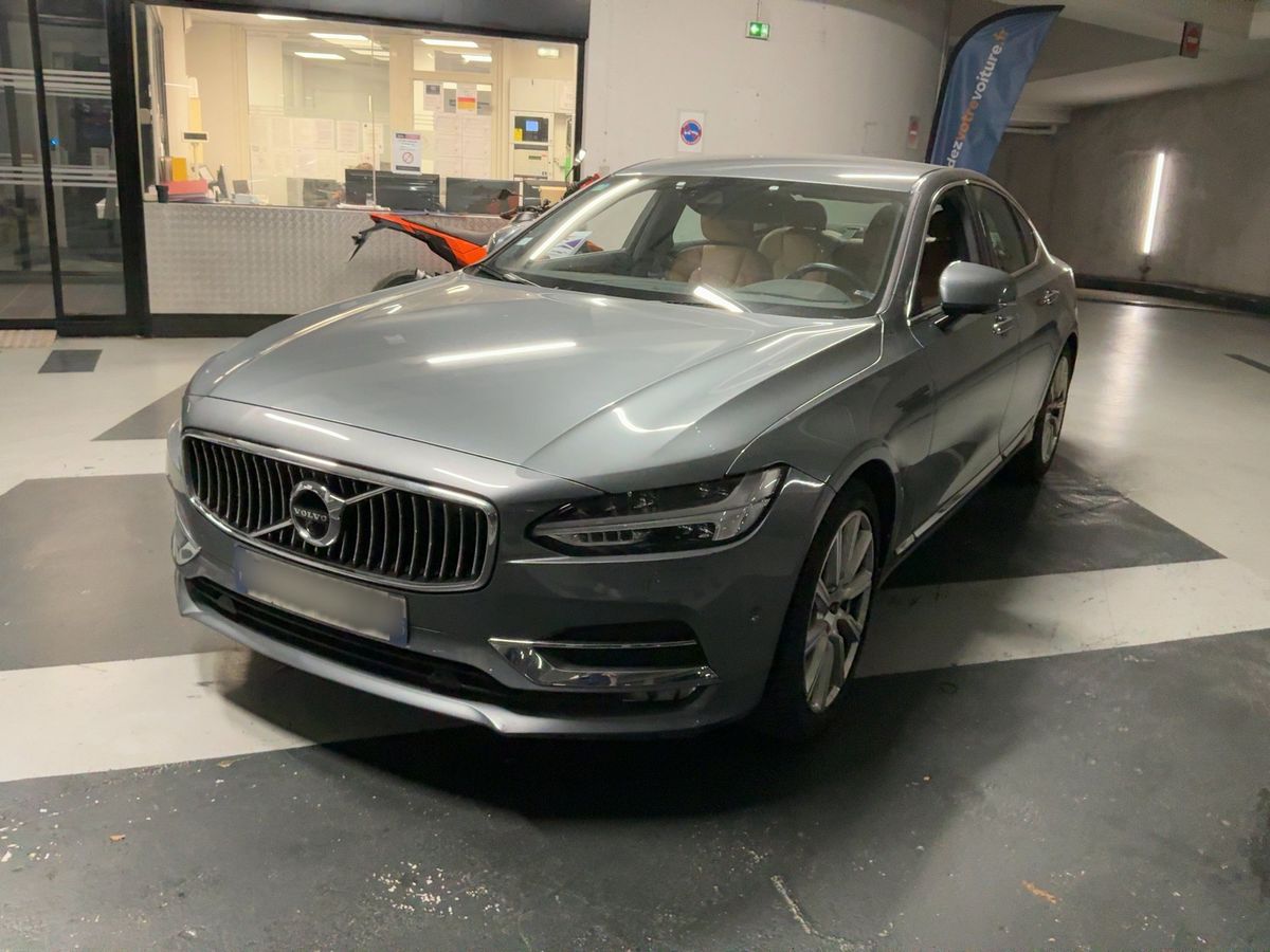 Volvo S90 2017 — photo 1