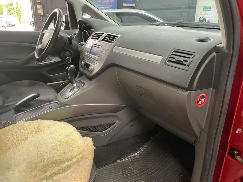 Ford C-Max 2.0 TDCi Titanium 2009 – снимка 25