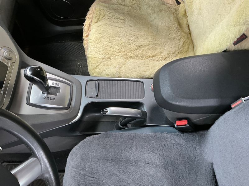 Ford C-Max 2.0 TDCi Titanium 2009 – снимка 26