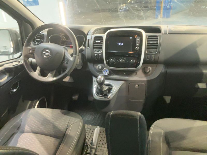 Opel Vivaro 1.6 CDTI Biturbo Combi L1H1 2,7t Sport — zdjęcie 12