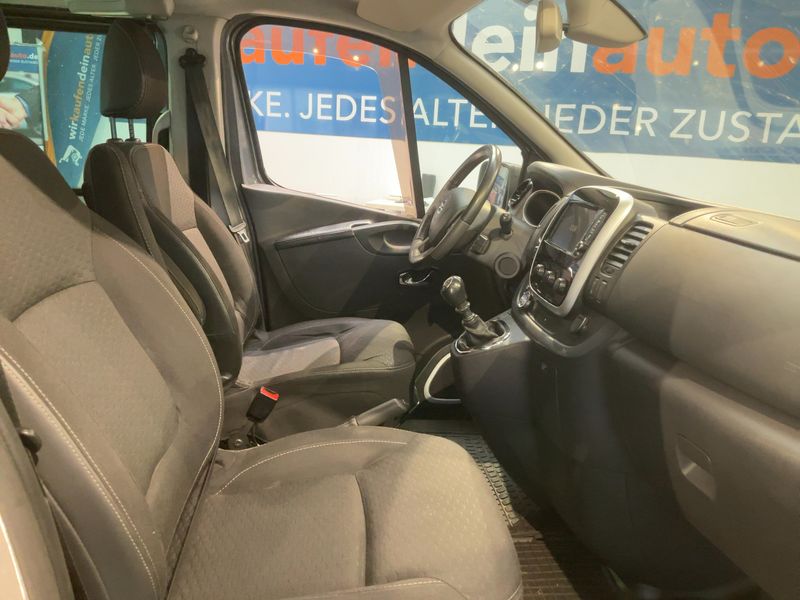 Opel Vivaro 1.6 CDTI Biturbo Combi L1H1 2,7t Sport — zdjęcie 11