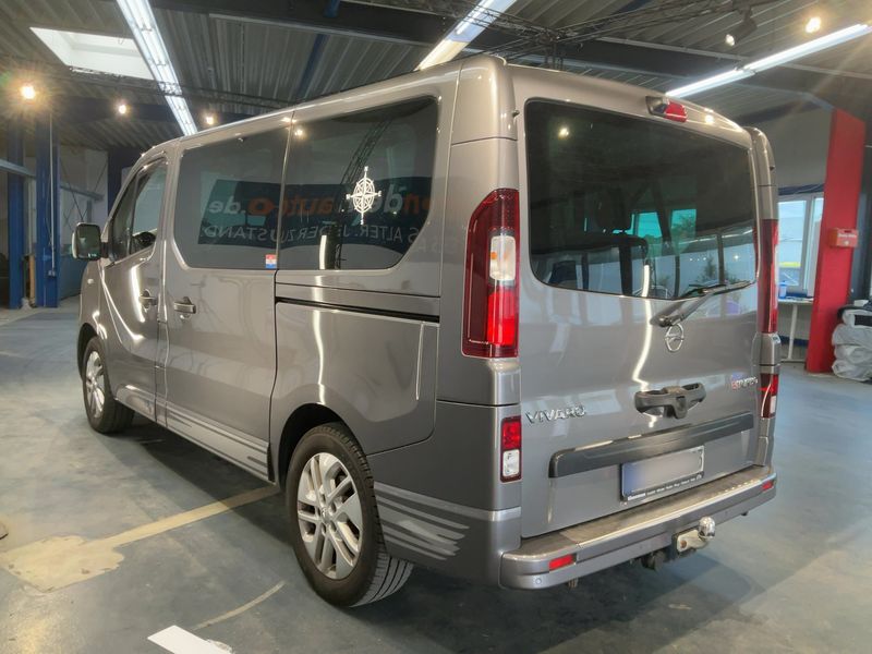 Opel Vivaro 1.6 CDTI Biturbo Combi L1H1 2,7t Sport — zdjęcie 3