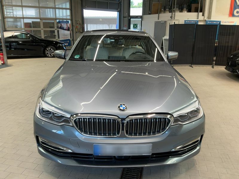 BMW 5er 530d xDrive Luxury Line 2017 – снимка 14