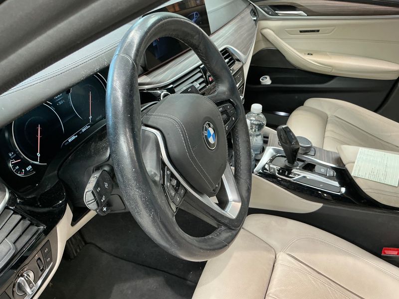 BMW 5er 530d xDrive Luxury Line 2017 – снимка 27