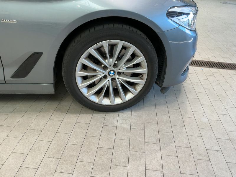 BMW 5er 530d xDrive Luxury Line 2017 – снимка 11