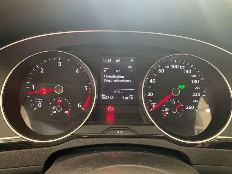 Volkswagen Passat 1.6 TDI Comfortline BlueMotion Tech — zdjęcie 13