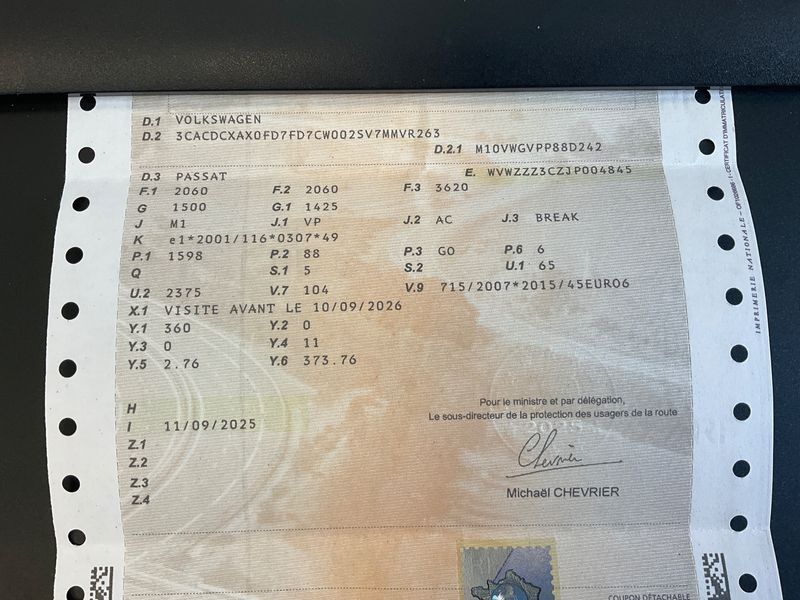 Volkswagen Passat 1.6 TDI Comfortline BlueMotion Tech — zdjęcie 15