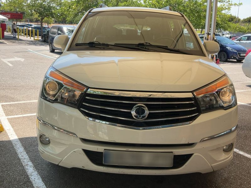 Ssangyong Rodius 2.2 TD Line — zdjęcie 9