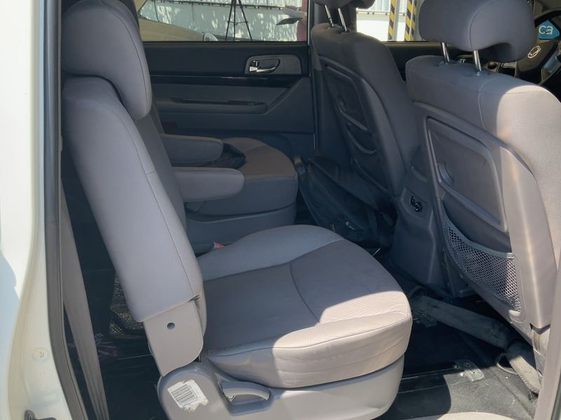Ssangyong Rodius 2.2 TD Line — zdjęcie 14