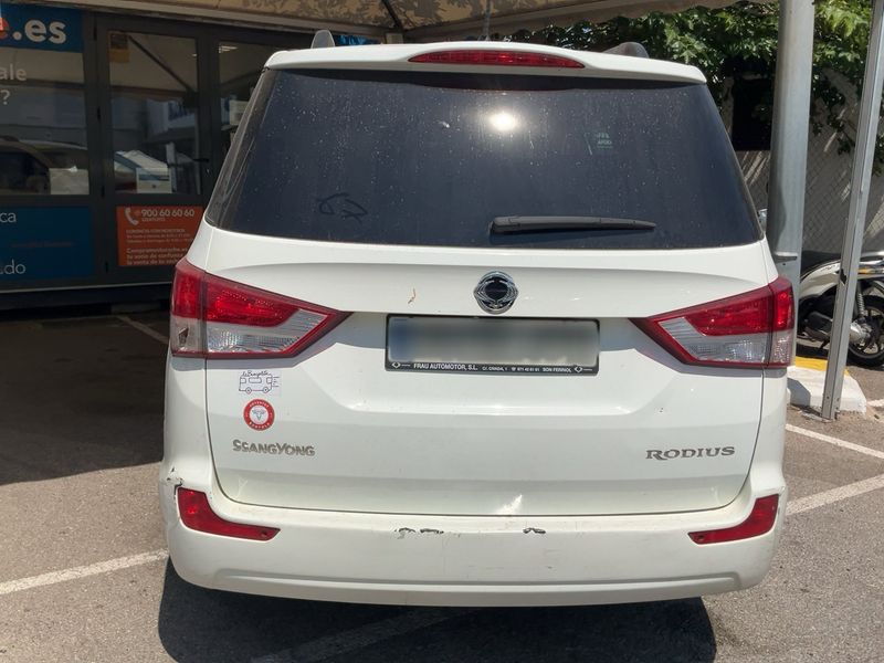 Ssangyong Rodius 2.2 TD Line — zdjęcie 5