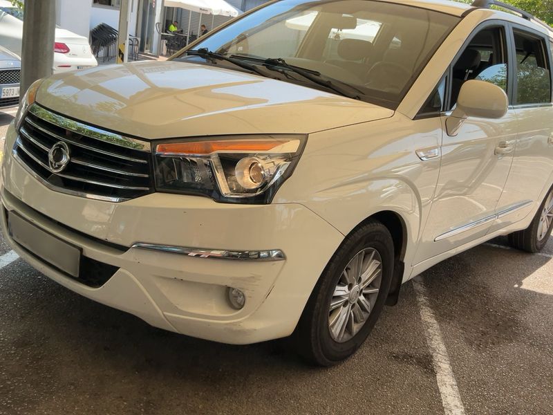 Ssangyong Rodius 2.2 TD Line — zdjęcie 2