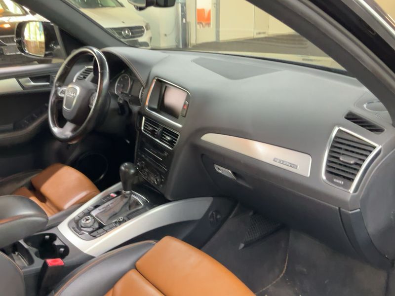 Audi Q5 2.0 TDI quattro — zdjęcie 12