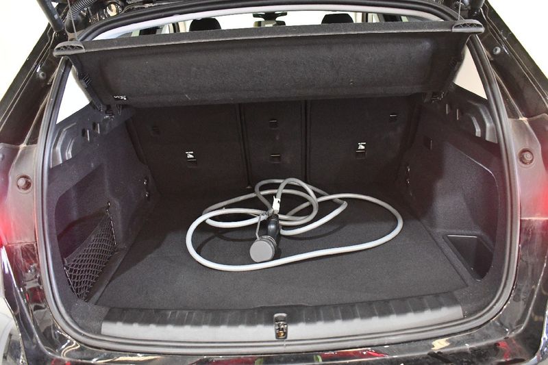 BMW iX1 eDrive 20 xLine — zdjęcie 9