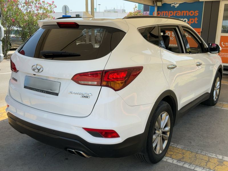 Hyundai Santa Fe 2.2 CRDi Family+ 2WD — zdjęcie 6
