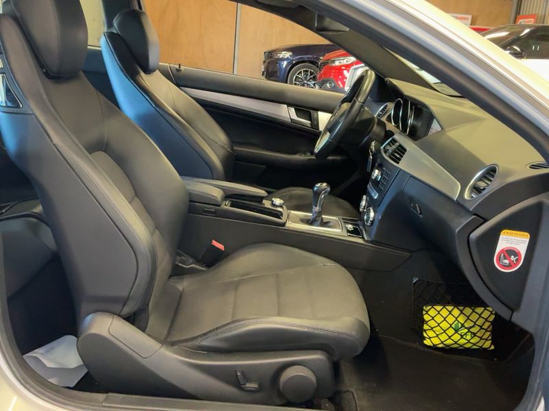 Mercedes-Benz C-Klasse C 220 CDI BlueEfficiency 2012 – снимка 16