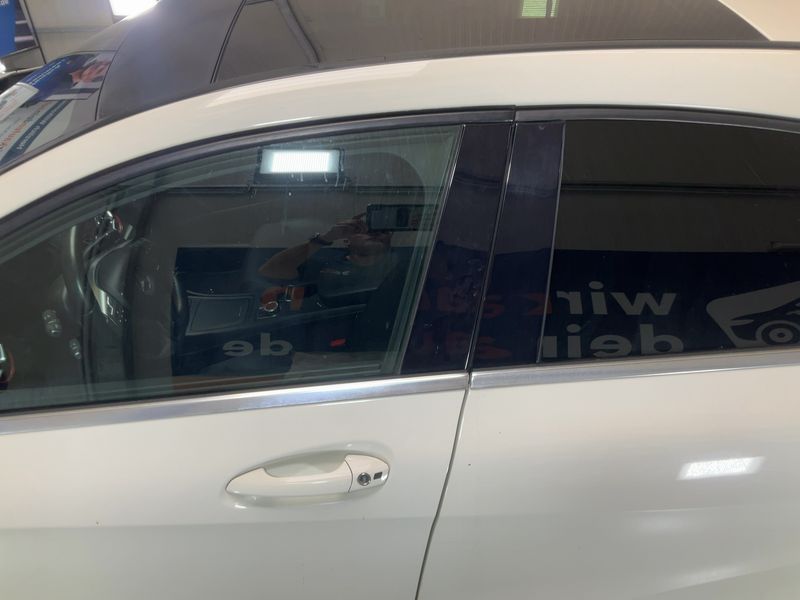 Mercedes-Benz A-Klasse A 250 AMG Sport — zdjęcie 4