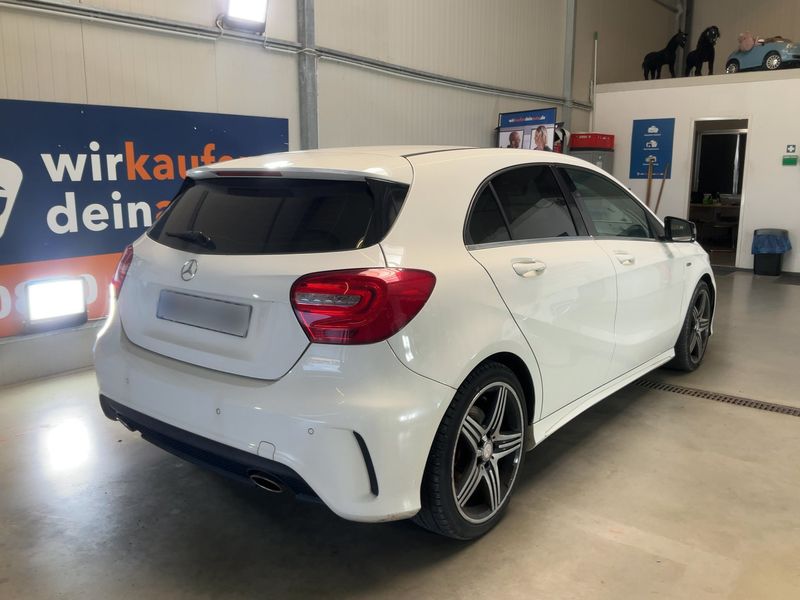 Mercedes-Benz A-Klasse A 250 AMG Sport — zdjęcie 6