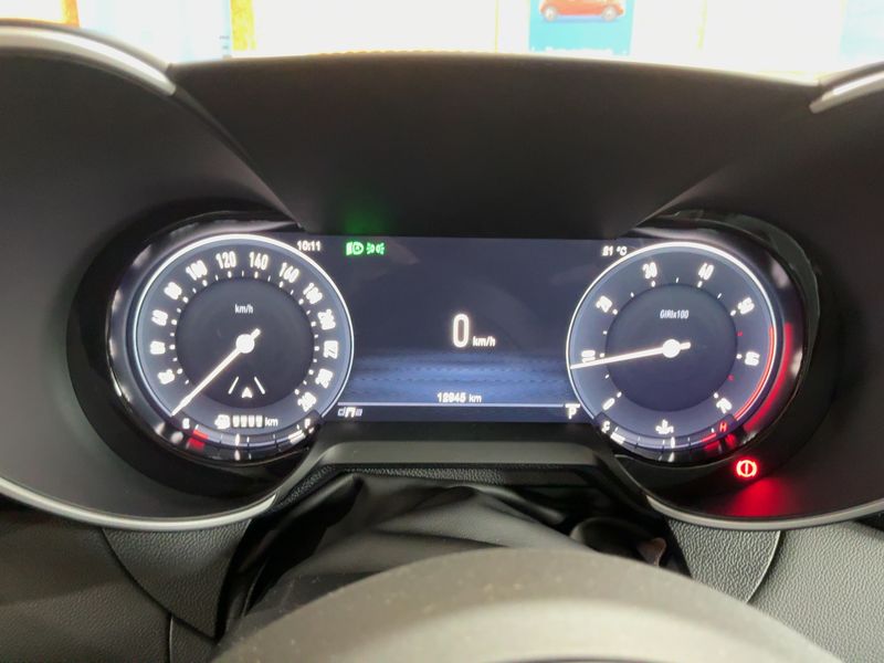 Alfa Romeo Giulia 2.0 Turbo Competizione Q4 — zdjęcie 13