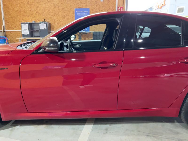 Alfa Romeo Giulia 2.0 Turbo Competizione Q4 — zdjęcie 4