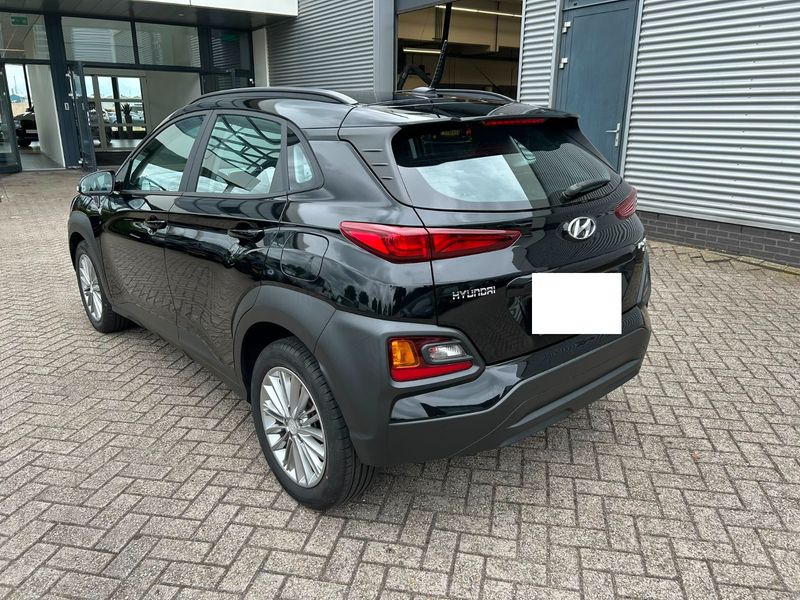 Hyundai Kona 1.6 T-GDI Essence 4WD — zdjęcie 2