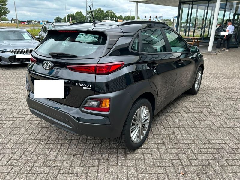 Hyundai Kona 1.6 T-GDI Essence 4WD — zdjęcie 3
