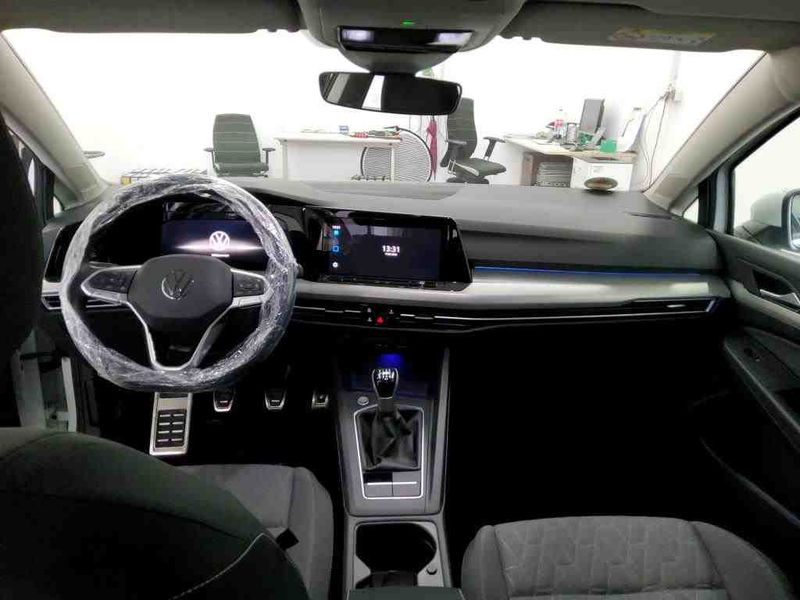 Volkswagen Golf VIII 1.0 TSI Move — zdjęcie 25