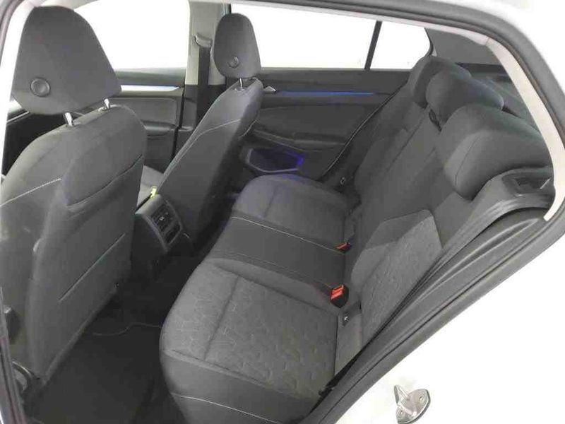 Volkswagen Golf VIII 1.0 TSI Move — zdjęcie 12