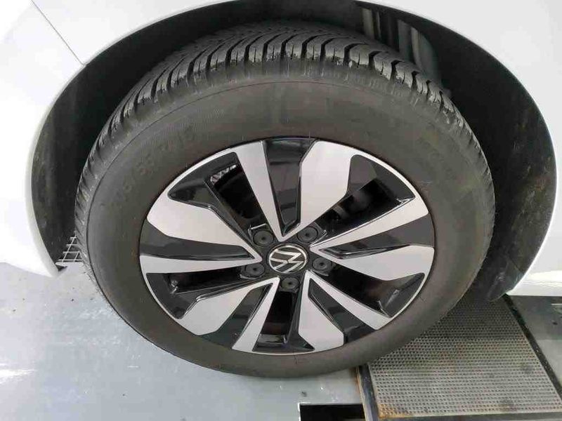 Volkswagen Golf VIII 1.0 TSI Move — zdjęcie 24
