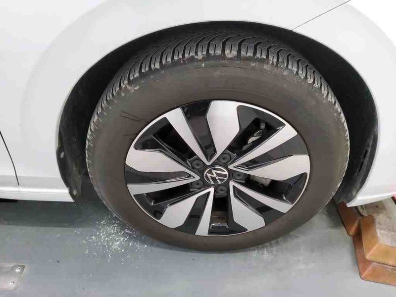 Volkswagen Golf VIII 1.0 TSI Move — zdjęcie 22