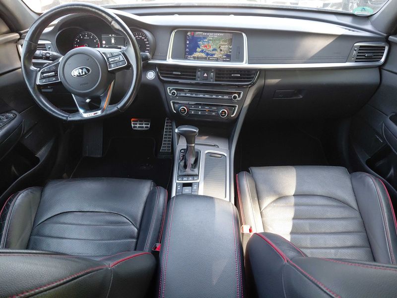 Kia Optima 1.6 TGDI GT Line — zdjęcie 11