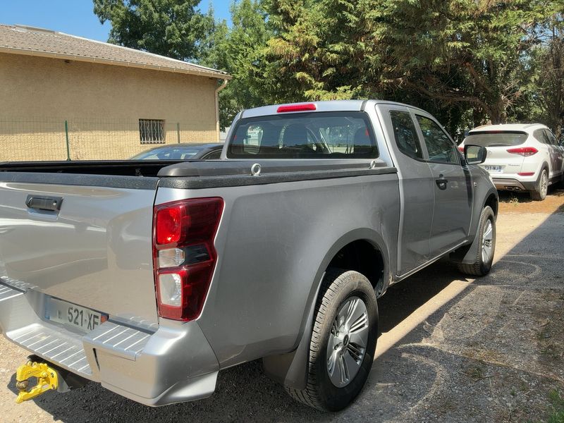 Isuzu D-MAX 1.9 Turbodiesel Space Cab 4WD L — zdjęcie 6