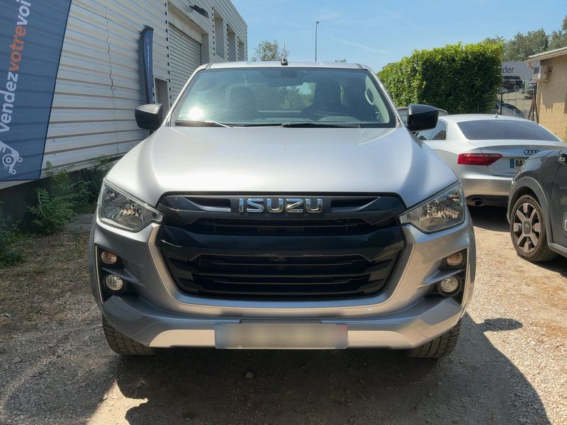 Isuzu D-MAX 1.9 Turbodiesel Space Cab 4WD L — zdjęcie 9