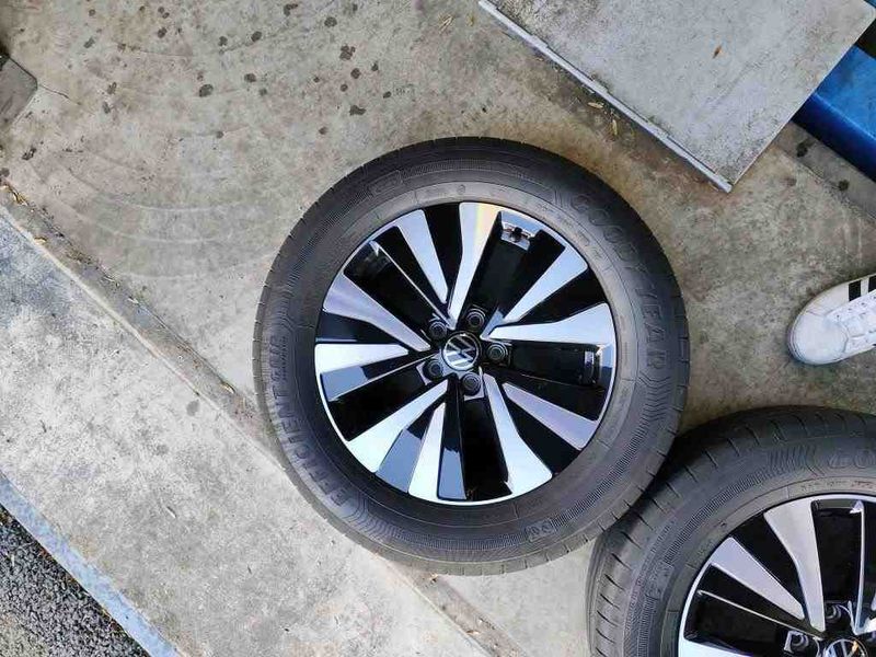 Volkswagen Taigo 1.0 TSI Life — zdjęcie 25