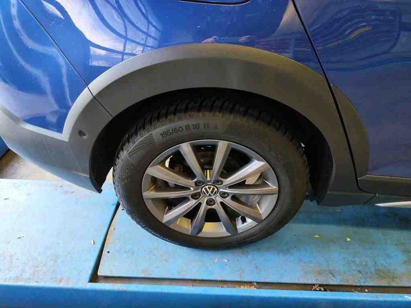 Volkswagen Taigo 1.0 TSI Life — zdjęcie 24