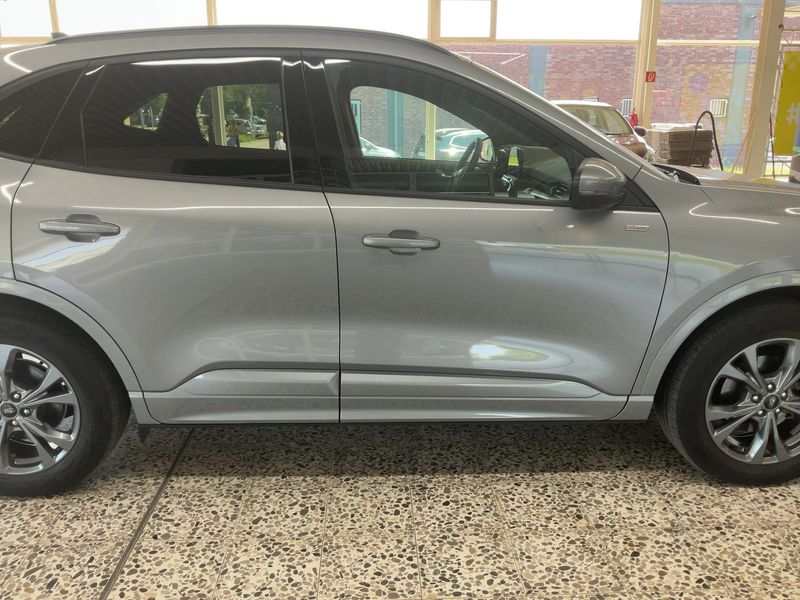 Ford Kuga 2.5 Plug-in Hybrid ST-Line — zdjęcie 7