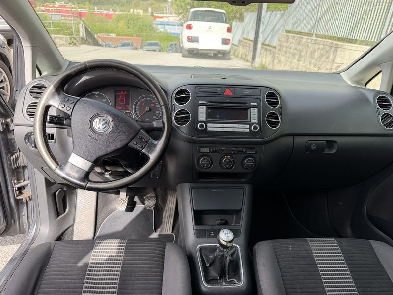 Volkswagen Golf V Plus 1.9 TDI United — zdjęcie 11