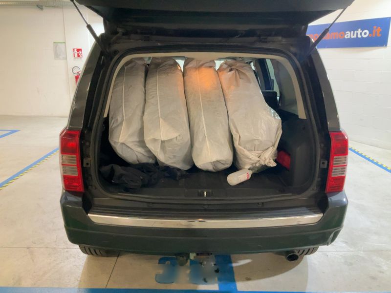 Jeep Patriot 2.2 CRD Limited — zdjęcie 10