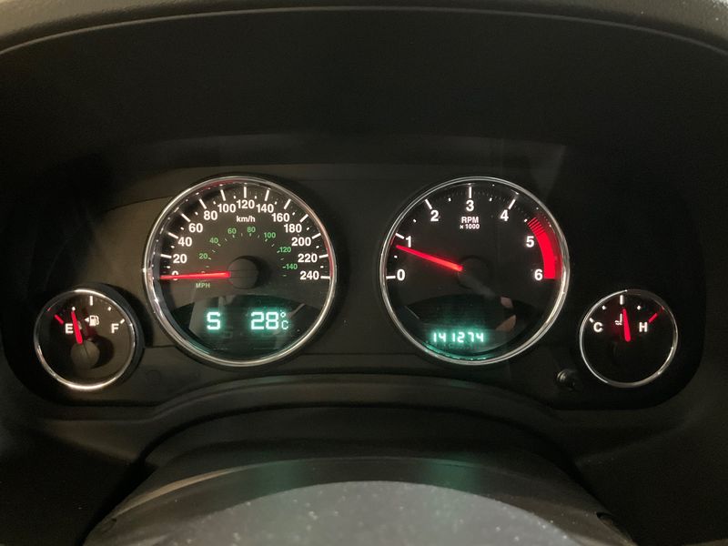 Jeep Patriot 2.2 CRD Limited — zdjęcie 13