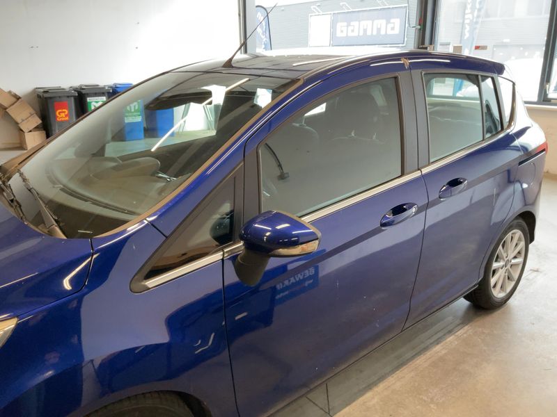 Ford B-Max 1.0 EcoBoost Titanium — zdjęcie 4