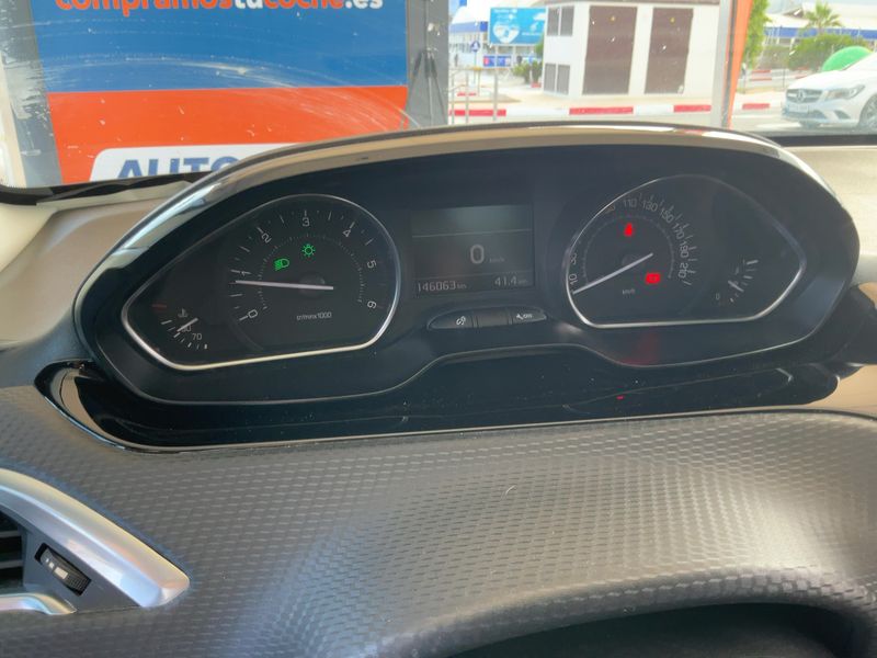 Peugeot 2008 1.6 Blue-HDi Style 2016 – снимка 18