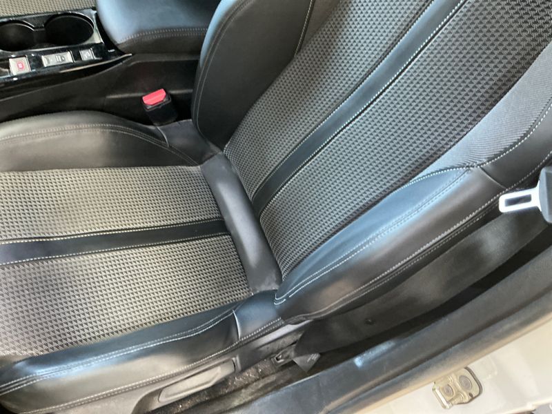 Peugeot 2008 1.2 PureTech GT 2021 – снимка 24