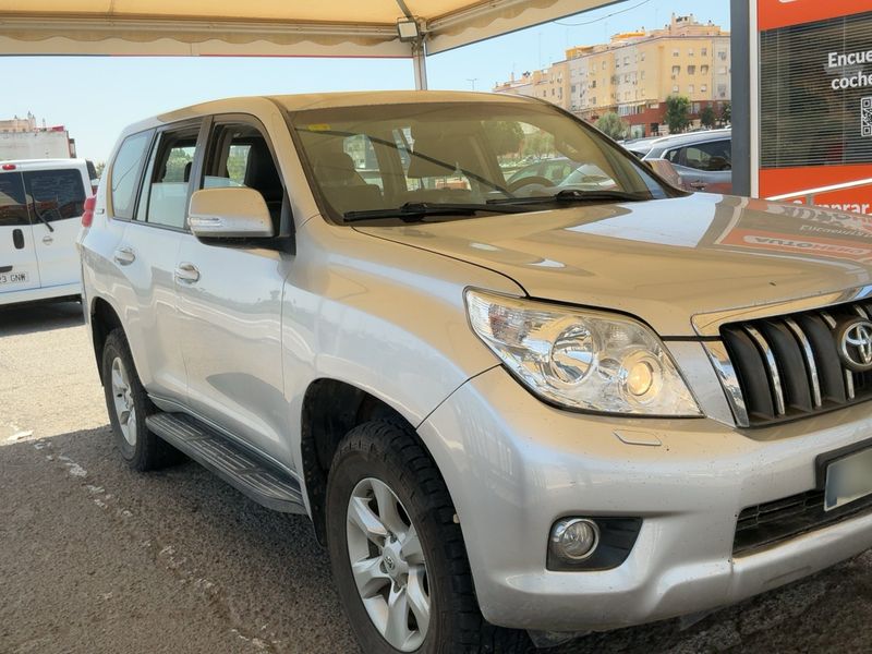 Toyota Land Cruiser 3.0 D-4D VX — zdjęcie 8