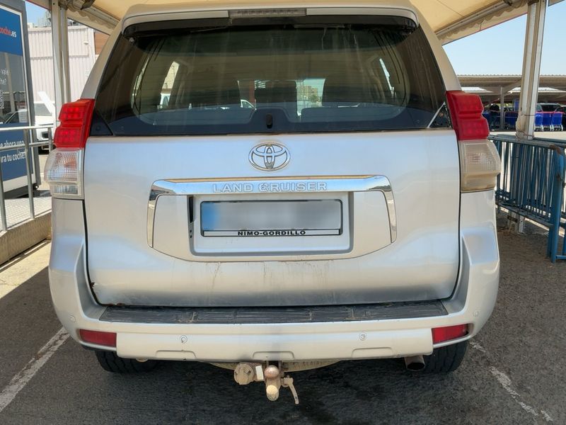 Toyota Land Cruiser 3.0 D-4D VX — zdjęcie 5