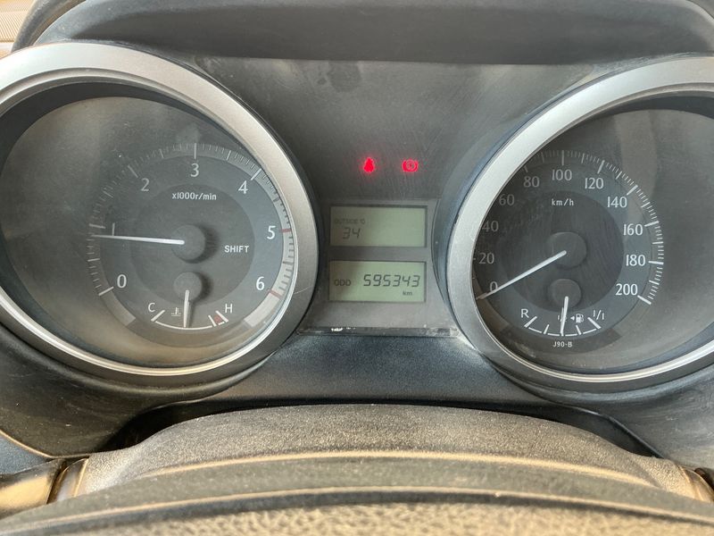 Toyota Land Cruiser 3.0 D-4D VX — zdjęcie 13