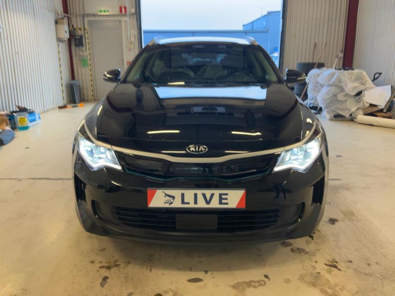 Kia Optima 2.0 Hybrid Premium — zdjęcie 9