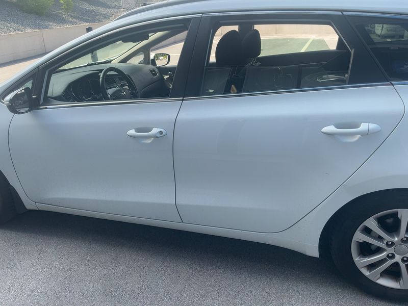 Kia cee'd 1.6 GDI Vision — zdjęcie 4